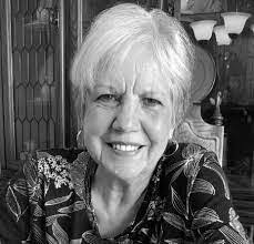 Rochelle Roper's Instagram, Twitter & Facebook