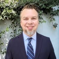 Tracy Rowe's Instagram, Twitter & Facebook