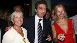 En su segunda semana, amplió su estreno a más salas logrando recaudar 10.3 millones de dólares. Murio La Actriz Renee Roxana La Mama De Ricardo Y Alejandra Darin Infobae