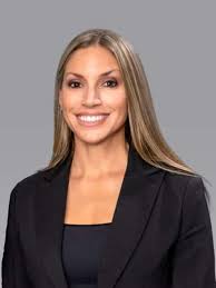 Amy Ogden's Instagram, Twitter & Facebook