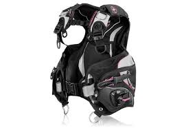 Pin By Ocean Enterprises On Dive Gear We Love Scuba Diving Quotes Diving Gear Diving