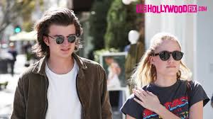 The pair, who started dating back in 2017, looked completely content in each other's company as they posed in front of a. Joe Keery From Stranger Things Goes Shopping With His Girlfriend Maika Monroe In Beverly Hills Youtube