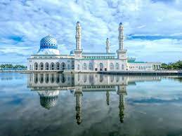 The kota kinabalu city mosque is the largest and second main mosque in kota kinabalu. Kota Kinabalu City Mosque In Sabah Malaysia The Floating Mosque