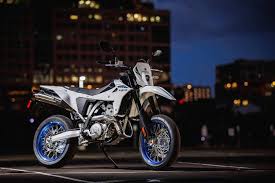 2025 Suzuki DR-Z4S and DR-Z4SM First Look | Cycle World