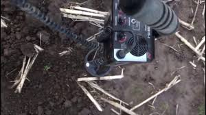 The black pack lasts for a day in the field. Minelab Sovereign Xs 2 Metal Detector Test Youtube