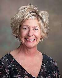 Lisa Bast's Instagram, Twitter & Facebook