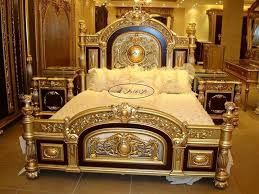 Pin By Cristian Andres Contreras Farf On Bed Set Ornate Furniture Luxurious Bedrooms Royal Furniture