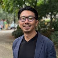 Craig Hayashi's Instagram, Twitter & Facebook