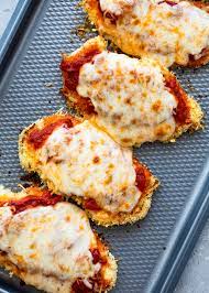Healthy oven baked chicken parmesan is crispy on the outside and tender on the inside with no frying required. Baked Chicken Parmesan Gimme Delicious