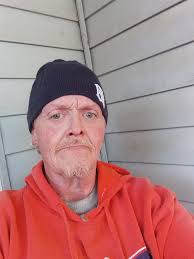 okay I am looking for Sherri Cybak or her brother Darryll...as anyone heard  from them