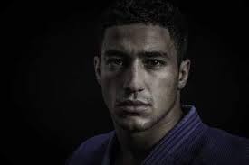 julia halstead (@julia_hal)