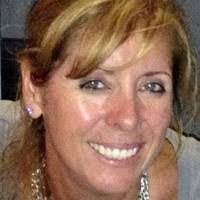 Lise Hunt's Instagram, Twitter & Facebook