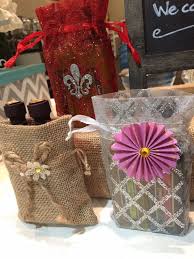 The Ultimate Wedding Favor Olive Oil And Balsamic Vinegar Gift Sets Personalized By Dashoilandspice Gift Set Burlap Bag Reusable Tote Bags