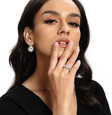 MDFUN Three-in-One Heart Halo Wedding Band Set Engagement Ring 18K White  Gold Plated Cubic Zirconia Promise Eternity Ring for Women Size 5-10, White  Gold Plated, Cubic Zirconia: Buy Online at Best Price