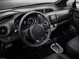 Dashboard view of toyota yaris of 2017 year. Toyota Yaris 2017 Pictures Information Specs