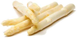 Pour les éliminer, cassez la tige en deux : Les Temps De Cuisson Au Four A La Poele A La Cocotte Asperges Temps De Cuisson Et Conseils De Preparation