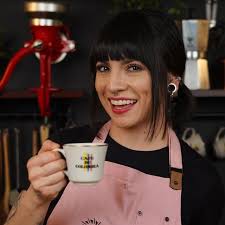 Sandy Cantera's Instagram, Twitter & Facebook