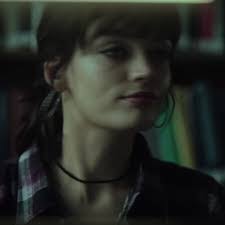 Maeve Jackson's Instagram, Twitter & Facebook