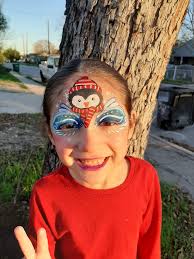 Artteran face painting and belly painting