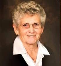 Elizabeth Postma's Instagram, Twitter & Facebook