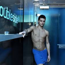 Gay saunas are great places to meet discreet guys into other guys. Lyon Gay Sauna Cruising Bar Guide 2021 Misterb B