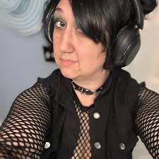 Bethany Drake (@b_rex830) • Threads, Say more