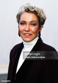 120 Lisa Riecken Photos & High Res Pictures