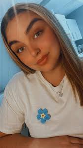 Pam Day (@PamDay57998589)