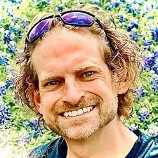 Abe Kogan's Instagram, Twitter & Facebook