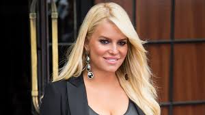 The jessicasimpson community on reddit. Jessica Simpson Shamed For Overdoing Lip Fillers After Posting Makeup Free Selfie Allure