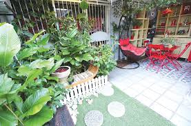 Memilih hiasan hiasan taman rumah teres kos sederhana idea landskap rumah teres pun diary of me halaman rumah minimalis idea landskap rumah teres pun. Ikon London Penuhi Ruang