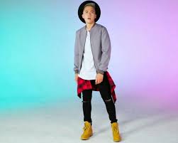 Steven Lim Buzzfeed I Trained Like A K Pop Star For A Week Ft Amber From F X Youtu Be Xskh Djdu K K Pop Star Pretty Outfits People Like