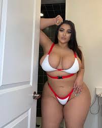 Miss Diamond Doll - Free pics, galleries & more at Babepedia