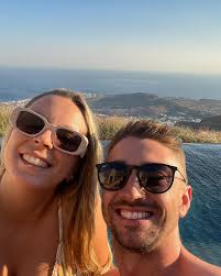 Happy birthday to this loving, thoughtful, kind and intentional human 🌶 .  Ollie and I are so thankful for everything you have done and sacrificed for  our little family. Love you 😘