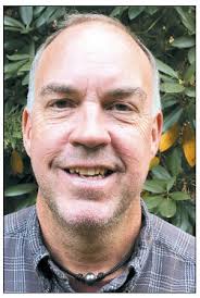 Tim Garneau's Instagram, Twitter & Facebook