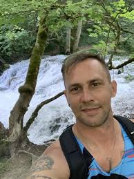 Gay escort stuttgart : Tory lane escort nc