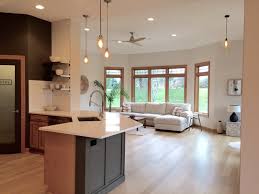 Craftsman style house has a long history in america. Modern Craftsman Style Home Modern Home In West Des Moines Iowa On Dwell