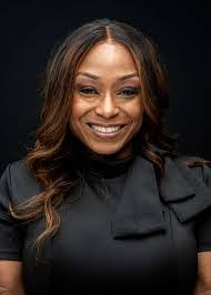 Rebecca Crenshaw's Instagram, Twitter & Facebook