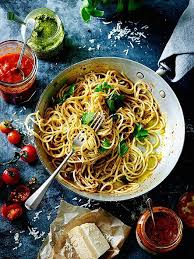 A Delightfully Heart Meal In One Pot Italian Food Photography Asian Food Photography Rustic Food Photography