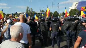 Inițial, organizatorii protestului din data de 10 august au anunțat că primăria capitalei, condusă de primarul psd gabriela firea, nu a autorizat manifestația diasporei. Diaspora Protest 10 August Youtube