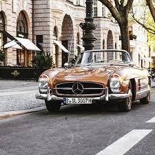 W198 Mercedes Benz 300 Sl The Best Or Nothing The One And Only The Unbeatable Classic Car Garage Bmw Classic Cars Mercedes Benz Trucks