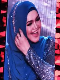 Anugerah juara lagu ke 11. File Siti Nurhaliza Dato Sri Siti Nurhaliza On Tour Jpg Wikipedia