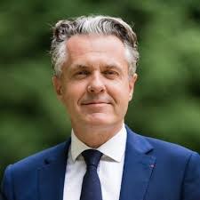 Eric Monnin's Instagram, Twitter & Facebook