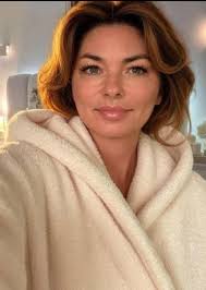 I'm so lonely and sad 😢 No one to call husband when i needed him the most.  Do anyone really cares about my feelings? Or you only cares about my body  and