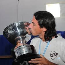 La primera b nacional (actualmente llamado nacional b, o simplemente b nacional) es el campeonato de segunda división organizado por la asociación del fútbol argentino, disputado por. Platense Recibio El Trofeo De Afa Por El Regreso A Primera Division Club Atletico Platense