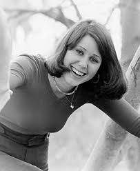  Julie Kavner Smiling Female Celebrity Actress Brenda In Rhoda Beautiful Smile Women Beautiful Smile Actresses