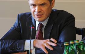 Z polskiej polityki odszedł w atmosferze skandalu. Slawomir Nowak Zlote Dziecko Tuska