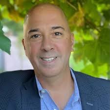 Please join us in welcoming Kira Lowe, the newest addition to FINN's New  York #Technology Practice.