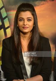 Aishwarya Rai At The Trailer Of Her Upcoming Movie Jazbaa In Mumbai Aishwarya Rai Actress Hairstyles Most Beautiful Indian Actress