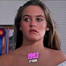 Massive respect to all the workers out in this weather. This electrician's  job helping to restore power isn't for the faint hearted. Esp when he needs  to unbuckle for a few seconds